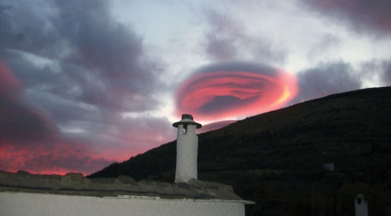Refugio Alpujarra Alta Acomodação com café da manhã Trevélez Exterior foto