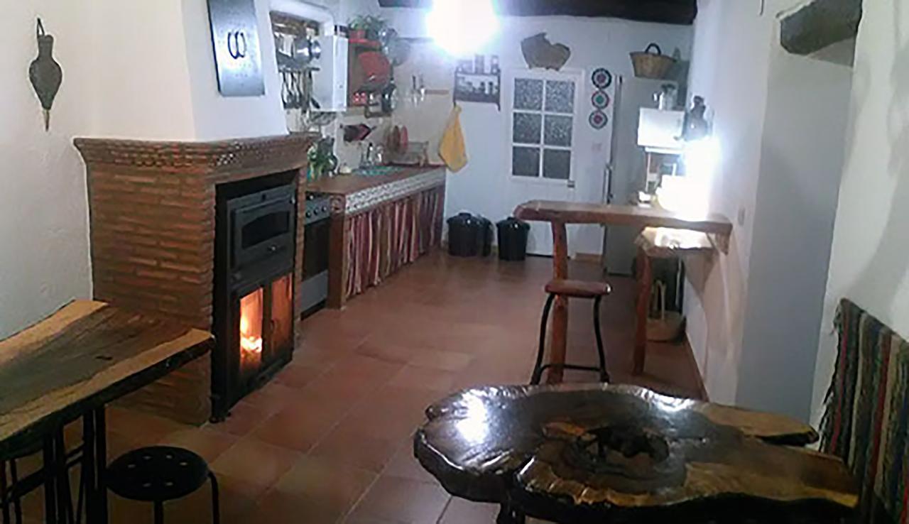 Refugio Alpujarra Alta Acomodação com café da manhã Trevélez Exterior foto